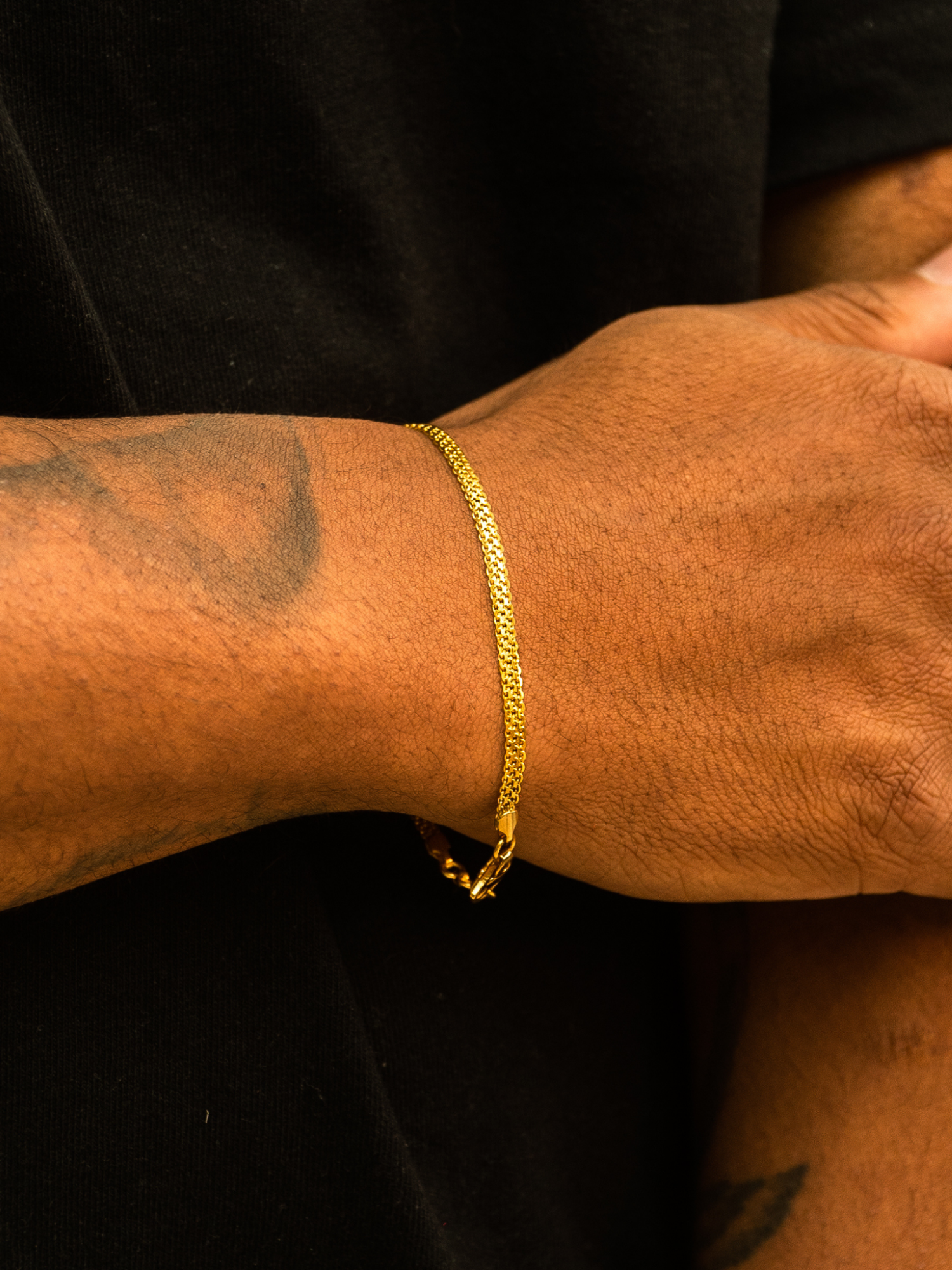 Buy Stylish Lucky Om Gold Bracelet For Men Online - Branta – Brantashop